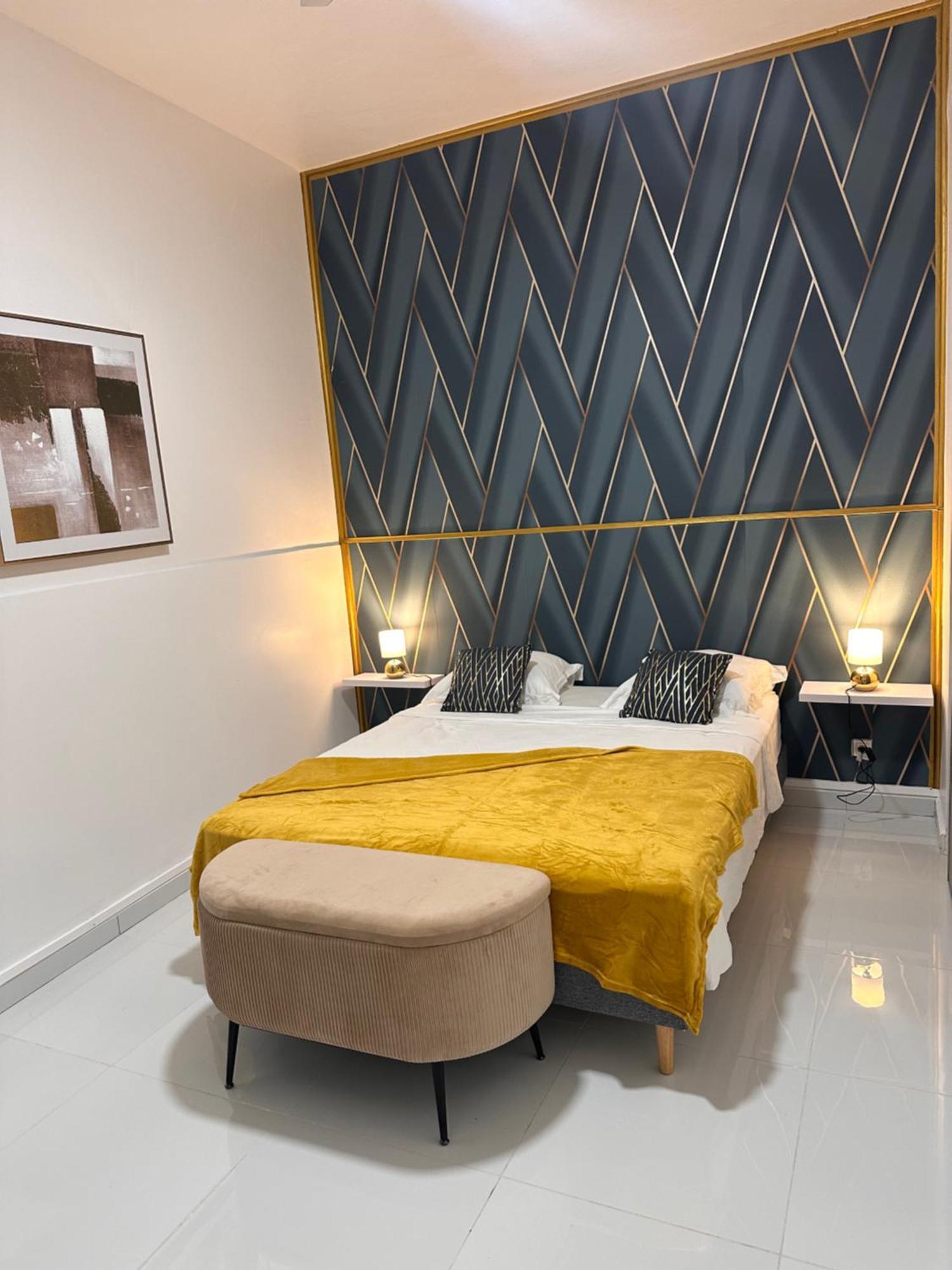 Cyrus Hotel -Housse Coeur De Ville Пуэнт-а-Питр Экстерьер фото